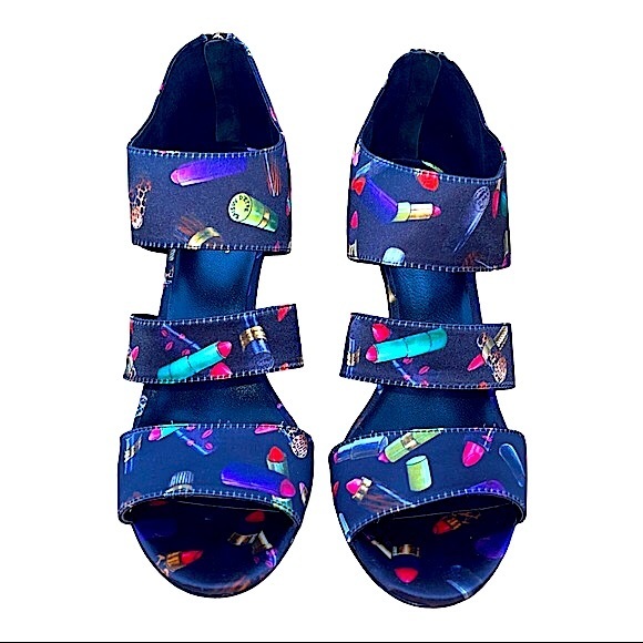 Nicole Miller~Giselle Lipstick Print Heels 💄 - Picture 2 of 10